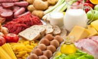 O nouă lege reglementează stoparea creşterii preţurilor produselor alimentare de bază